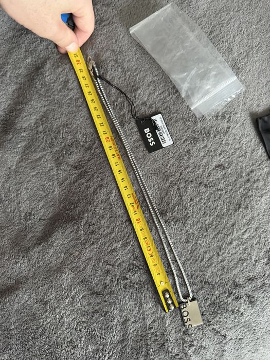 BOSS Black lant cu pandantiv modelcu logo otel inoxidabil nou original