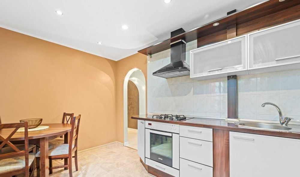 Дава се под наем Тристаен апартамент в Бургас, Сарафово - 98 кв.м за 433.5 € - Снимка #2