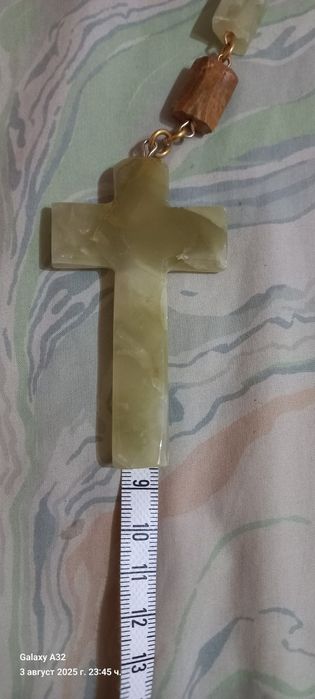 Кулие с кръст от кристал