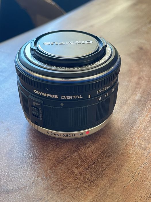 Olympus M.Zuiko Digital ED 14-42mm f/3.5-5.6 Micro Four Thirds