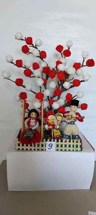 Ръчно изработени сувенири за Баба Марта.