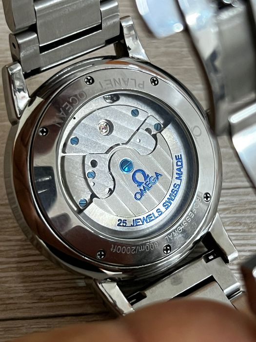 Часы механика с самозаводом