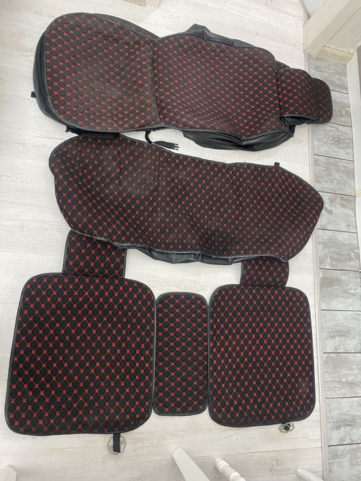 Комплект универсальрых чехлов