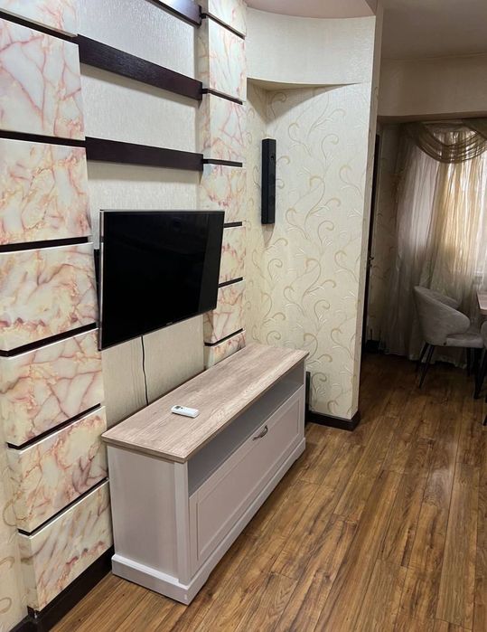 Срочно! Квартира на Ц4-корзинка Шедевр 4/2/9 общ пл 91м с обстановкой