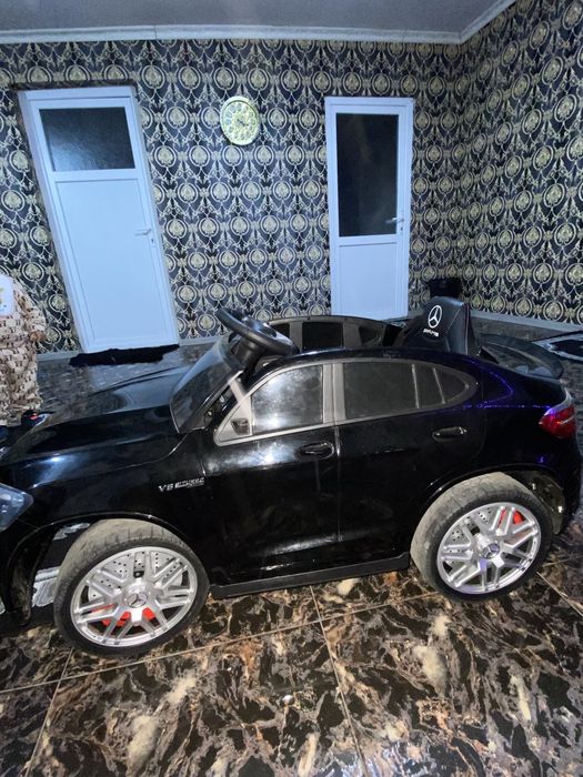 Masina pentru copii merceds