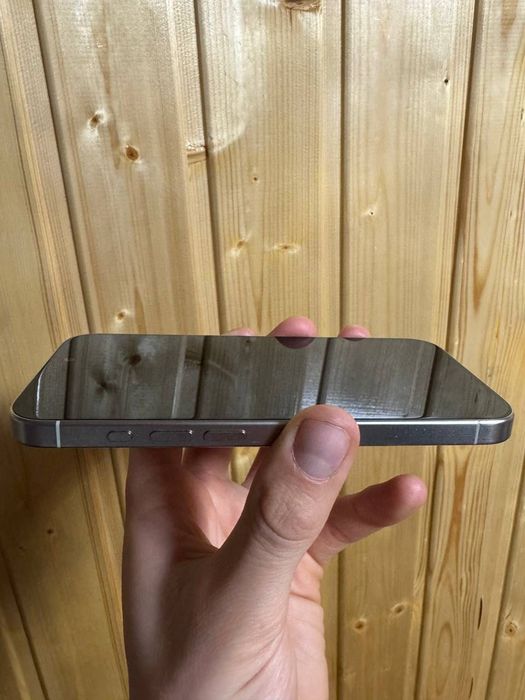 Продам iphone 15 pro в идеале