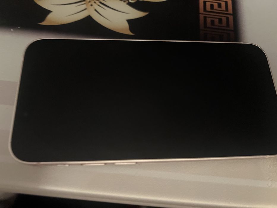 Vand  sau scimb iphone 13 mini  impecabil