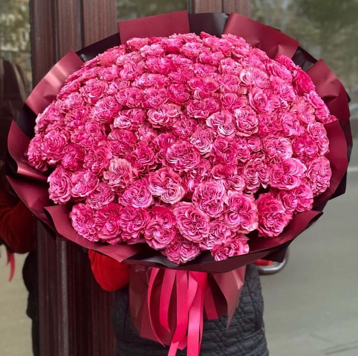 Пионовидные розы, пионы, розы, гортензии