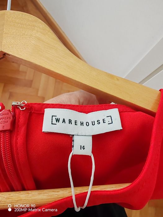 Rochie noua cu eticheta