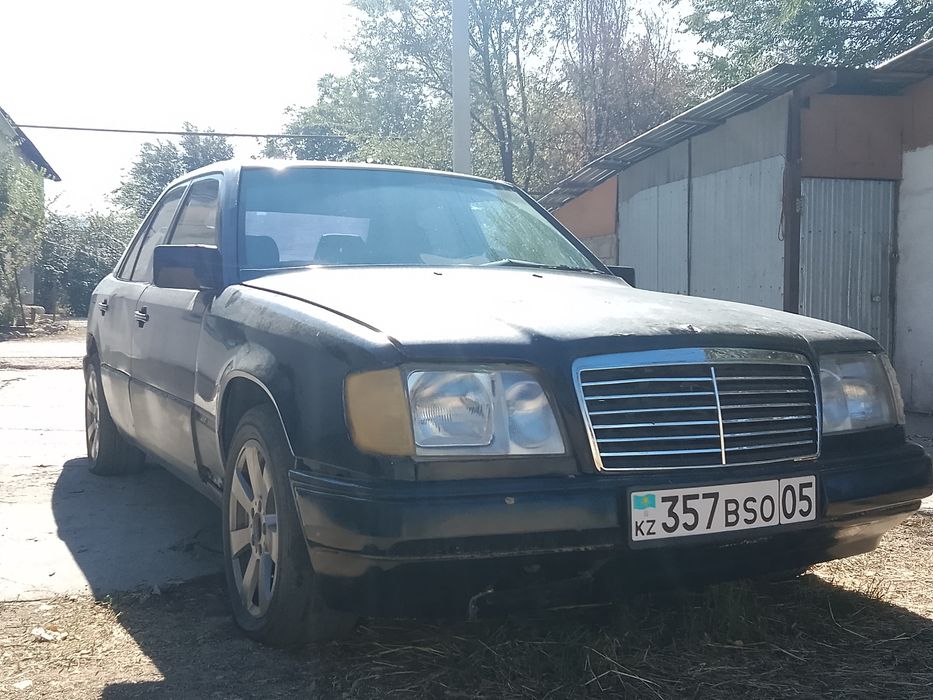 Мерседес Бенз 124w