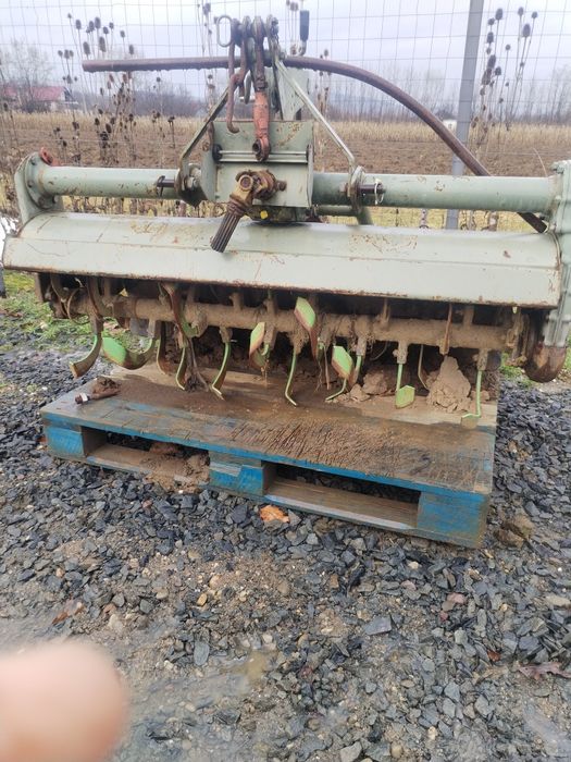 Tractor japonez yanmar  cu freza