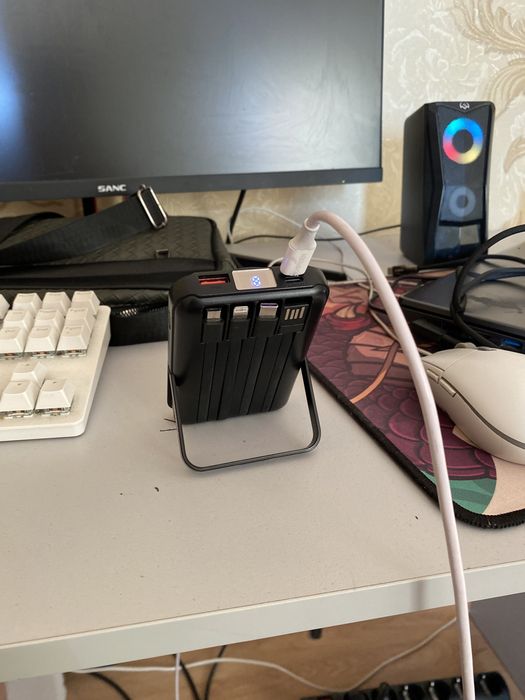 Power Bank Hoco.