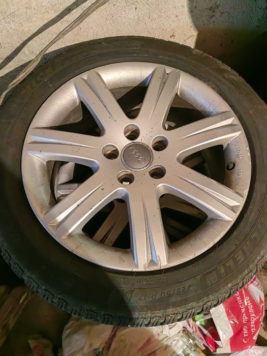Оригинални джанти Ауди 17 с зимни гуми
