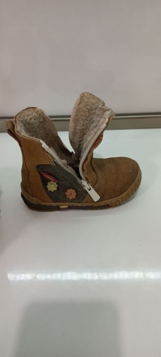 Боти от естествена кожа за момиченце