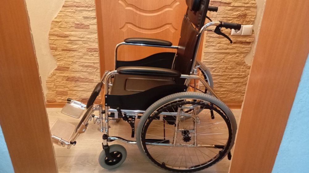 инвалидная коляска