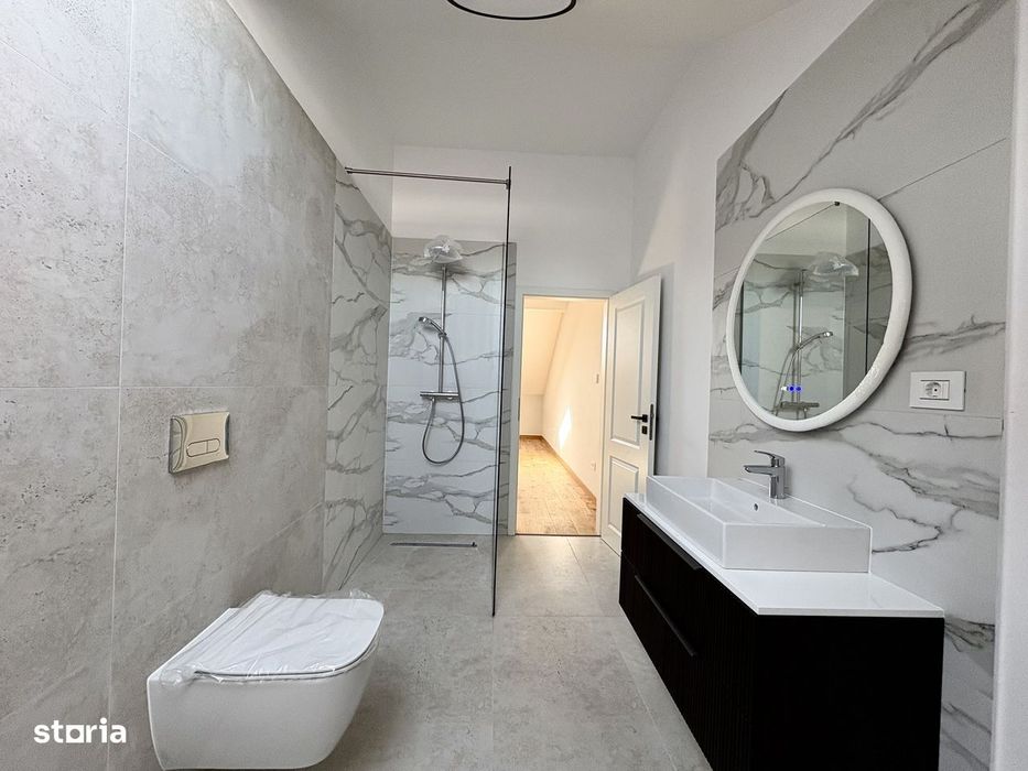 Dezvoltator| Casa înșiruită | 6 camere | 156 mp utili | Cartier Privat