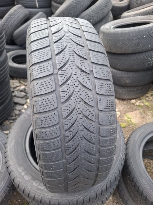 Vand 2 anvelope 195 60 15 m+s bune fara defecte