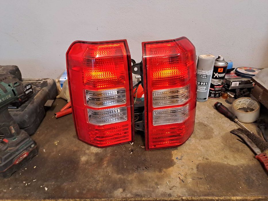 Stop stanga dreapta stopuri tripla Jeep Compass compas