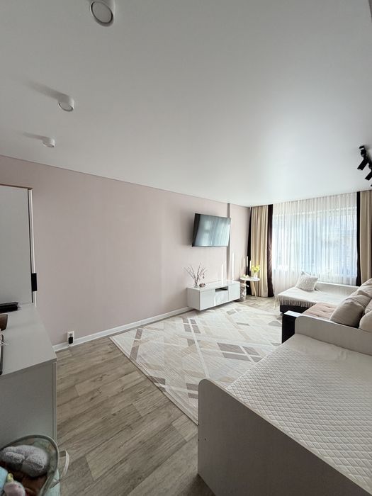 Продам 1,5 на кшт