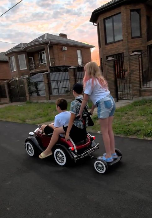 Детский электромобиль Retro Master Classic 24V, EVA колёса, с пультом