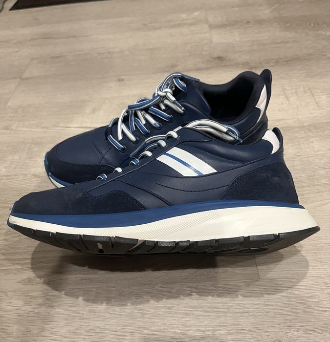 Продаю кроссовки ZEGNA