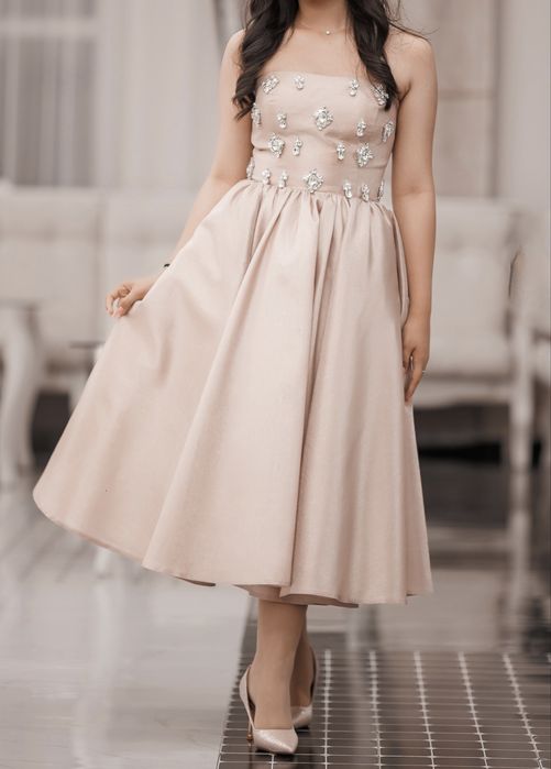 Платье вечернее