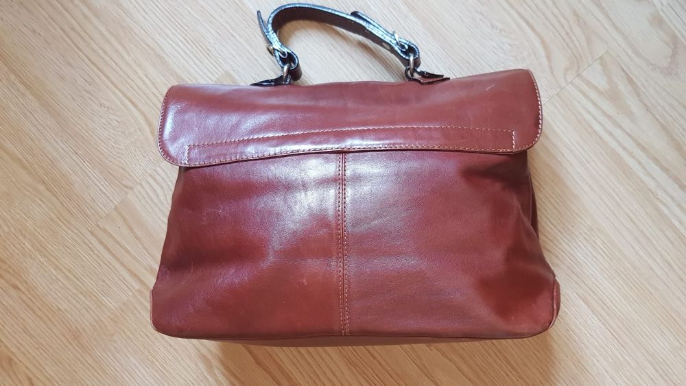 Geantă de damă din piele naturală