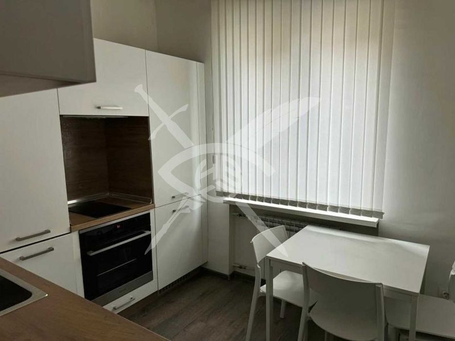 Продава се Тристаен апартамент в София, Център - 76 кв.м за 5264 €/кв.м - Снимка #3