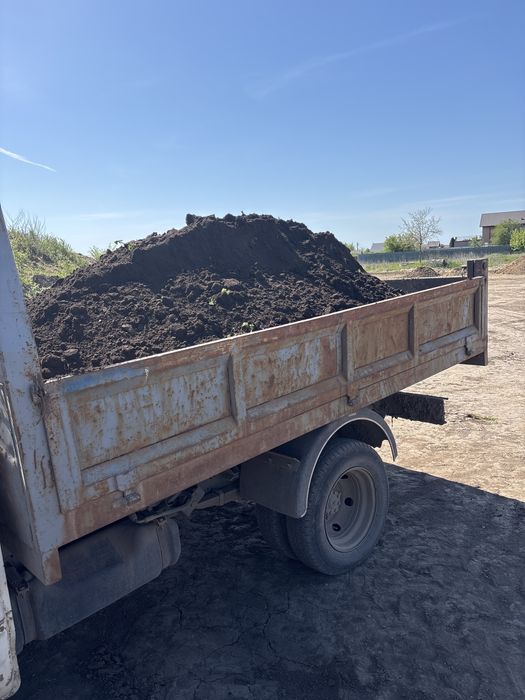 Vand pamant negru , galben , diferite produse balastiere
