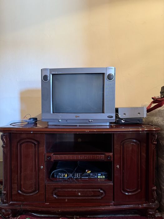 Тегiн, Даром бесплатно