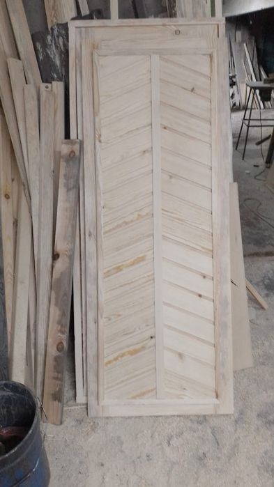 Плотнические двери для бань