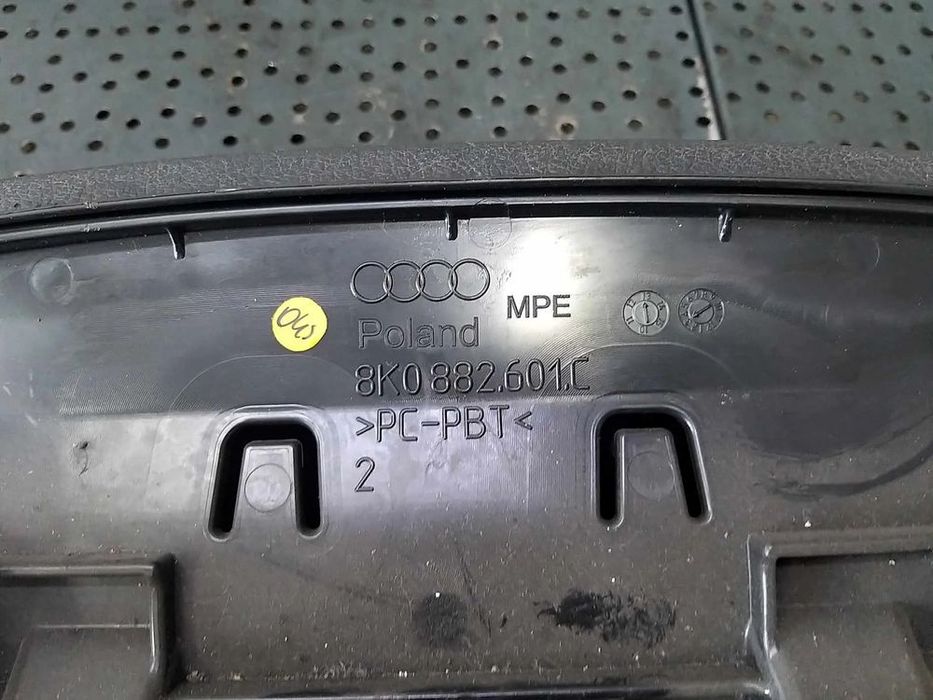 Compartiment spatiu depozitare sub scaun audi a6 c7 4g 8k0882601c