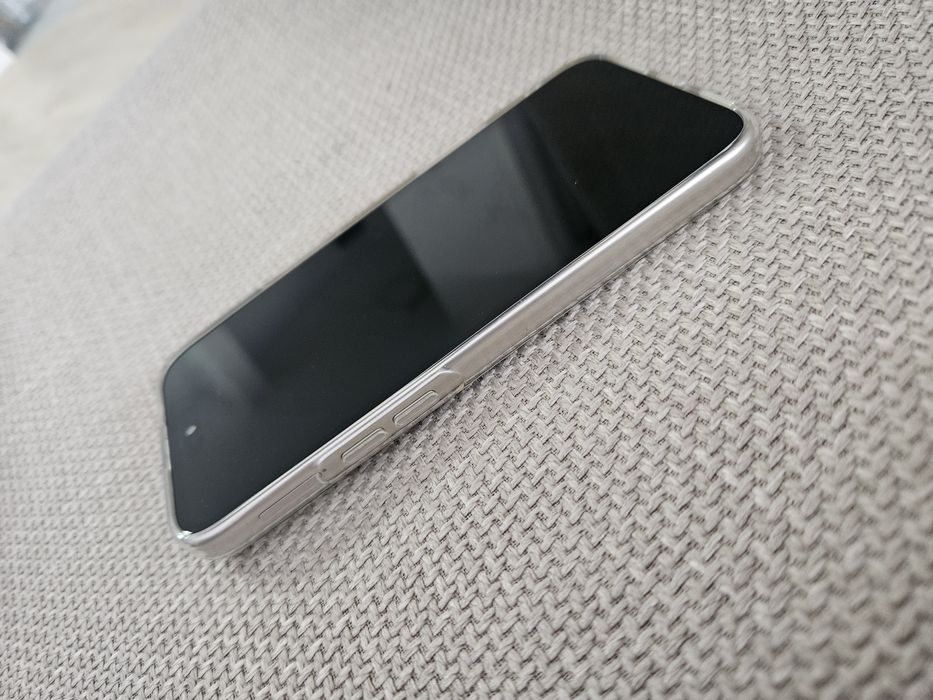 Iphone 17 pro max silver