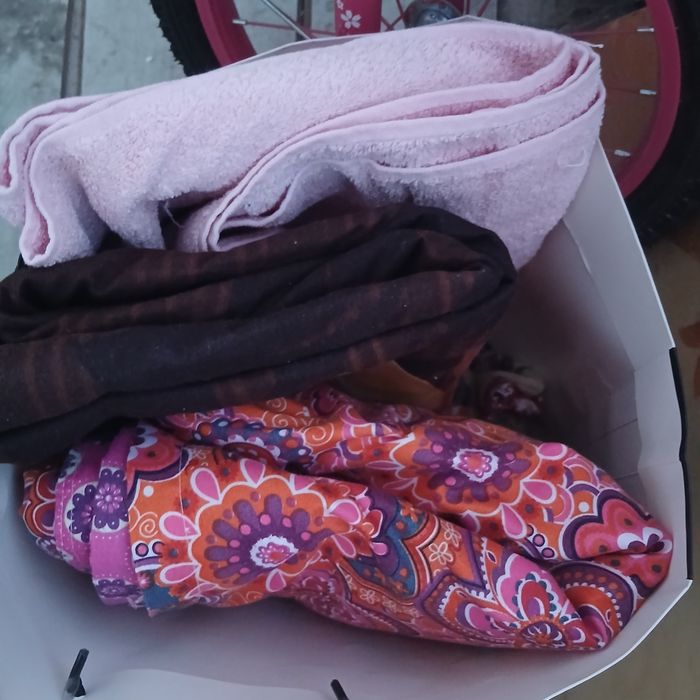 Два пододеяльника, новое банное полотенце