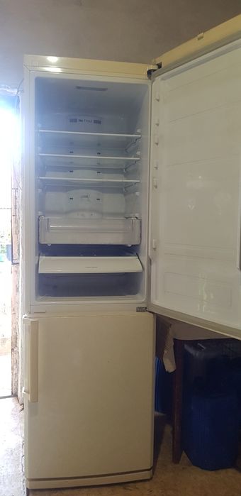 Продам холодильник самсунг