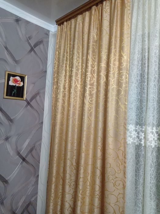 Продам шторы б/у