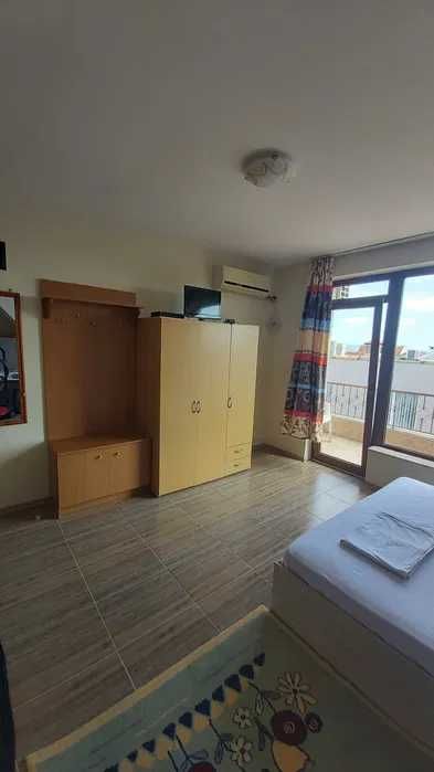 Дава се под наем Едностаен апартамент в Несебър - 33 кв.м за 150 € - Снимка #1