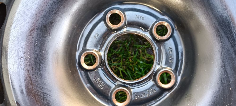 Roti iarna vara  cu jante  tabla 195/55/15 Seat