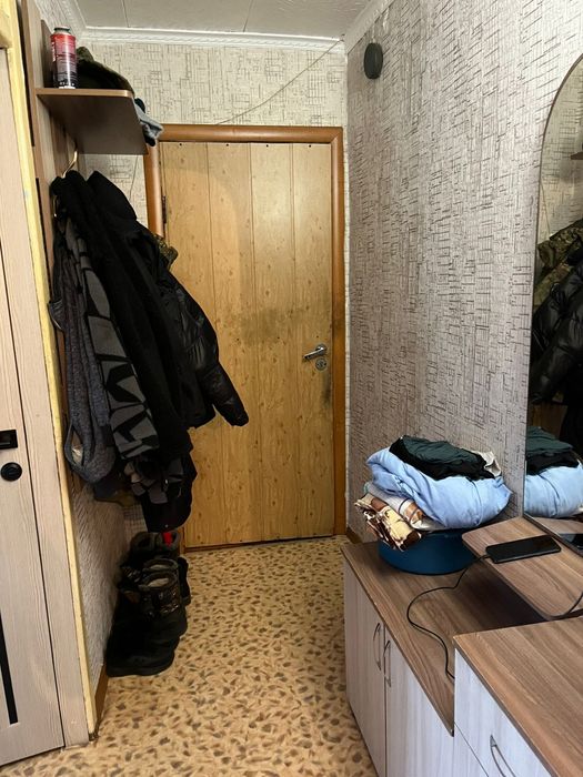 Продам 2 к квартиру 4/5  р-он ДБС.