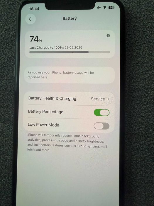 Vând iPhone 11 Pro Max, 64 GB – stare foarte bună