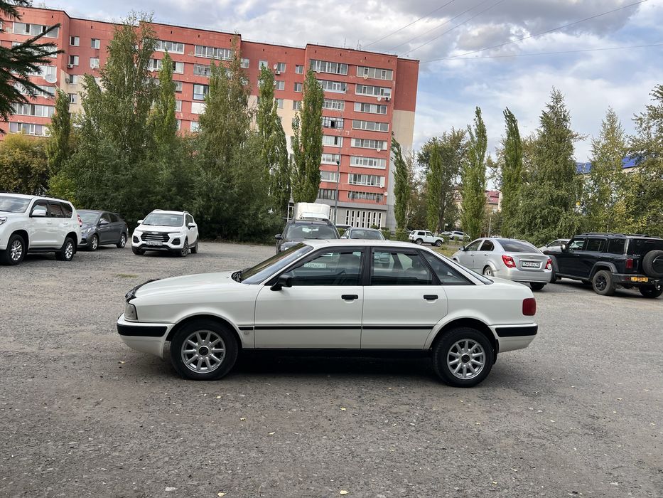Продам Audi 80 B4