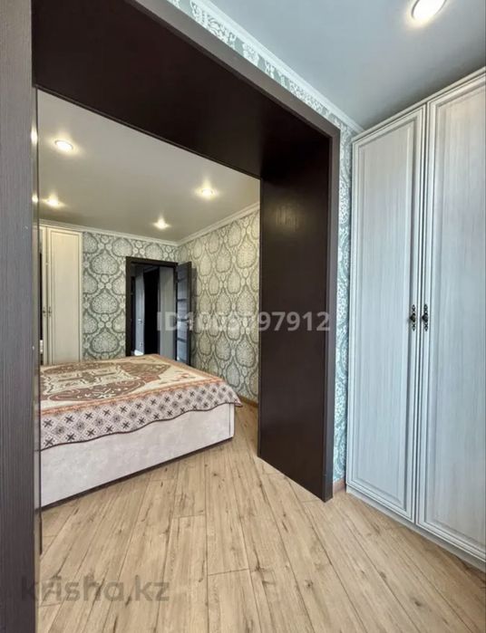 Продам 4 комнатную каартиру