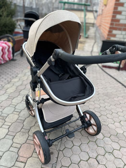 Продам детскую коляску