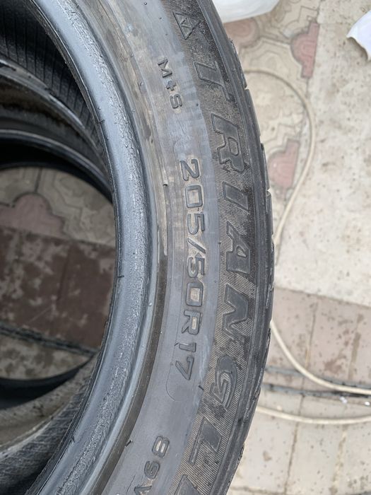 Продам 3 шины triangle