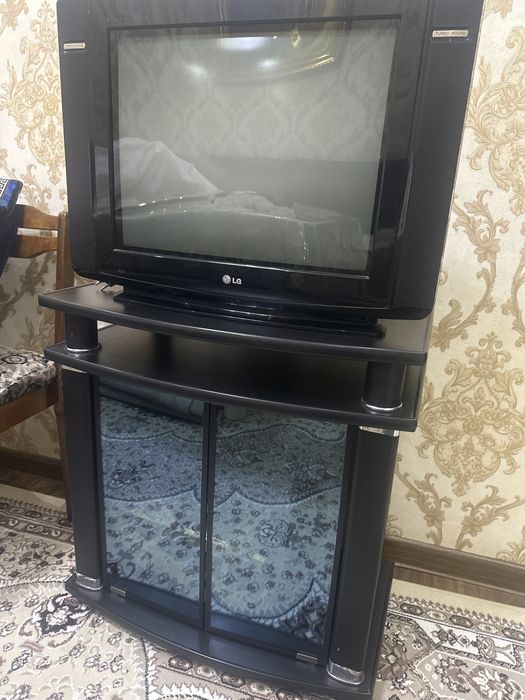 Телевизор + тунер + подставка+ DVD