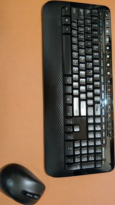 Set tastatură & mouse Microsoft Wireless 2000