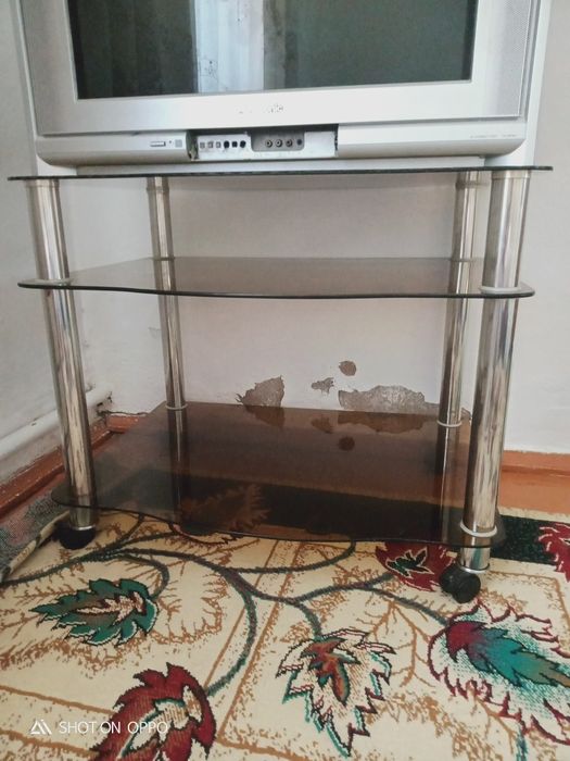 тумбо под телевизор