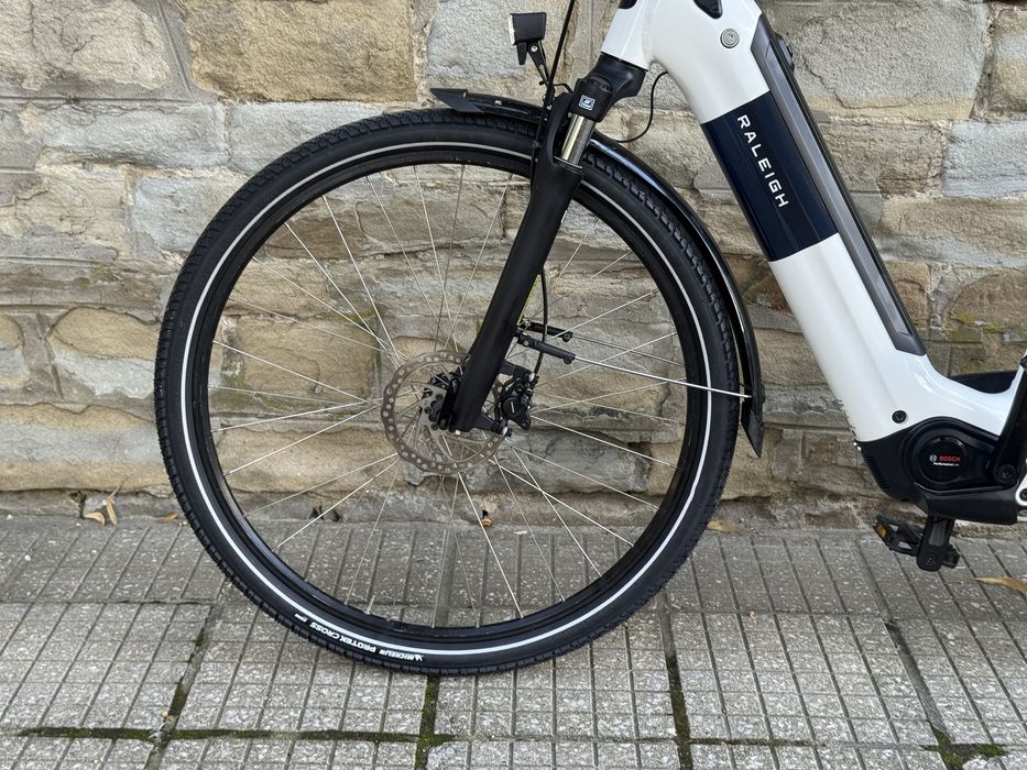 Електрически велосипед E-bike RALEIGH MOTUS 2026