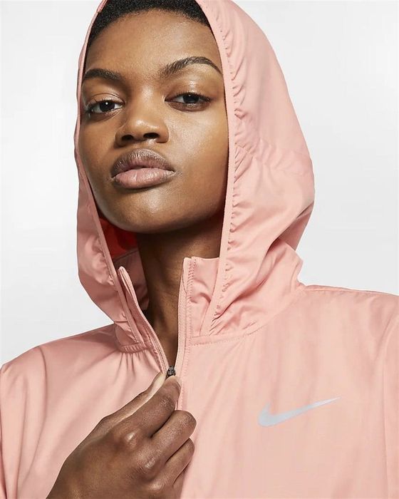 Дамско горнище : Women's Nike Essential Hooded Running Jacket XL