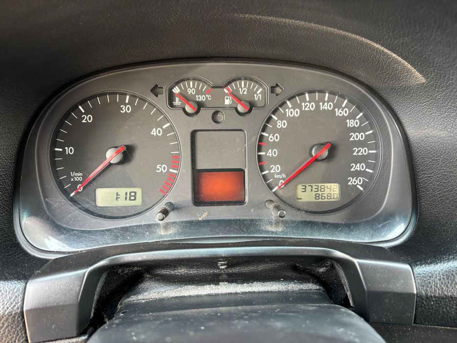 Vând vw bora an 2003
